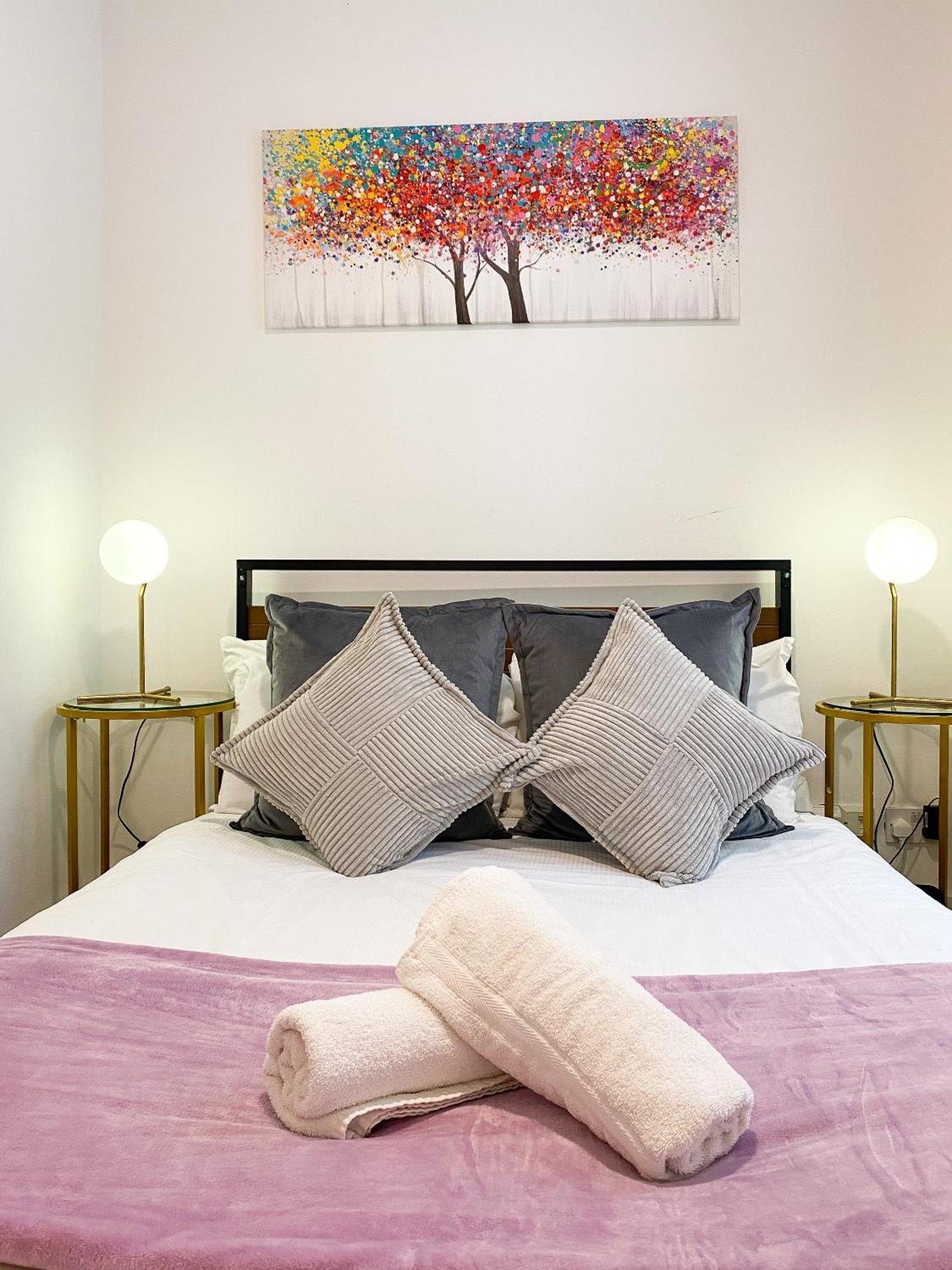 Modern Close To Hyde Park *