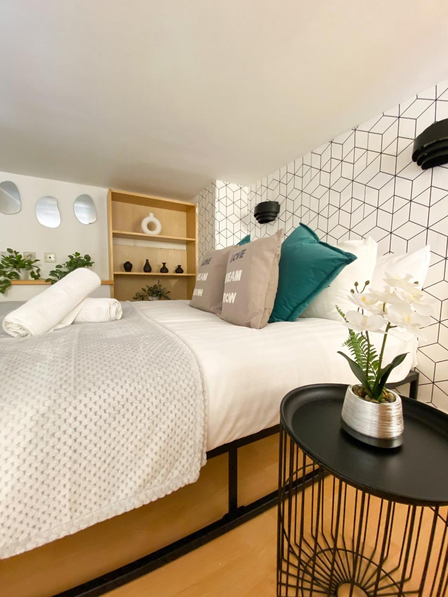 Modern Close To Hyde Park Apartment *