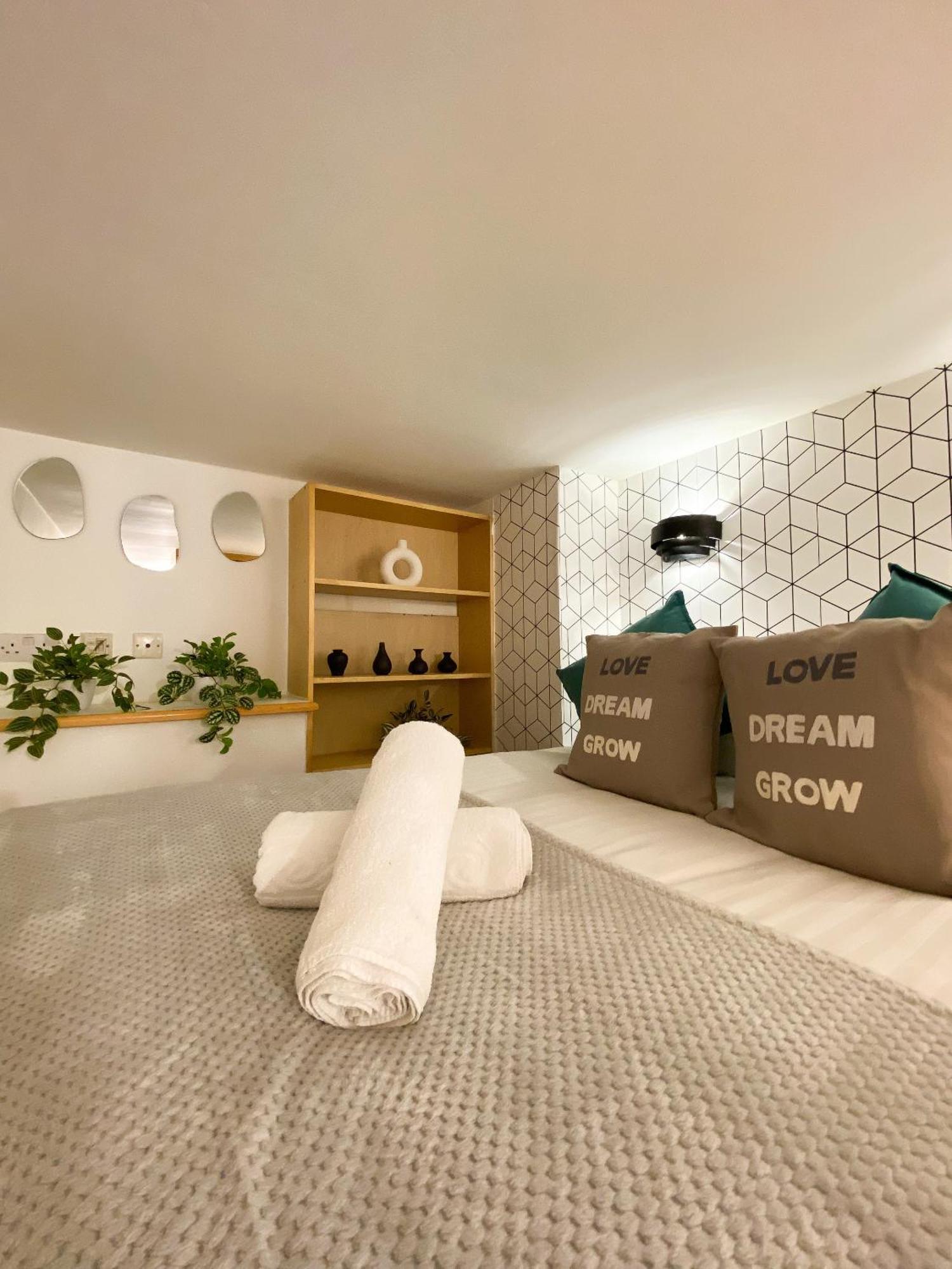 Modern Close To Hyde Park