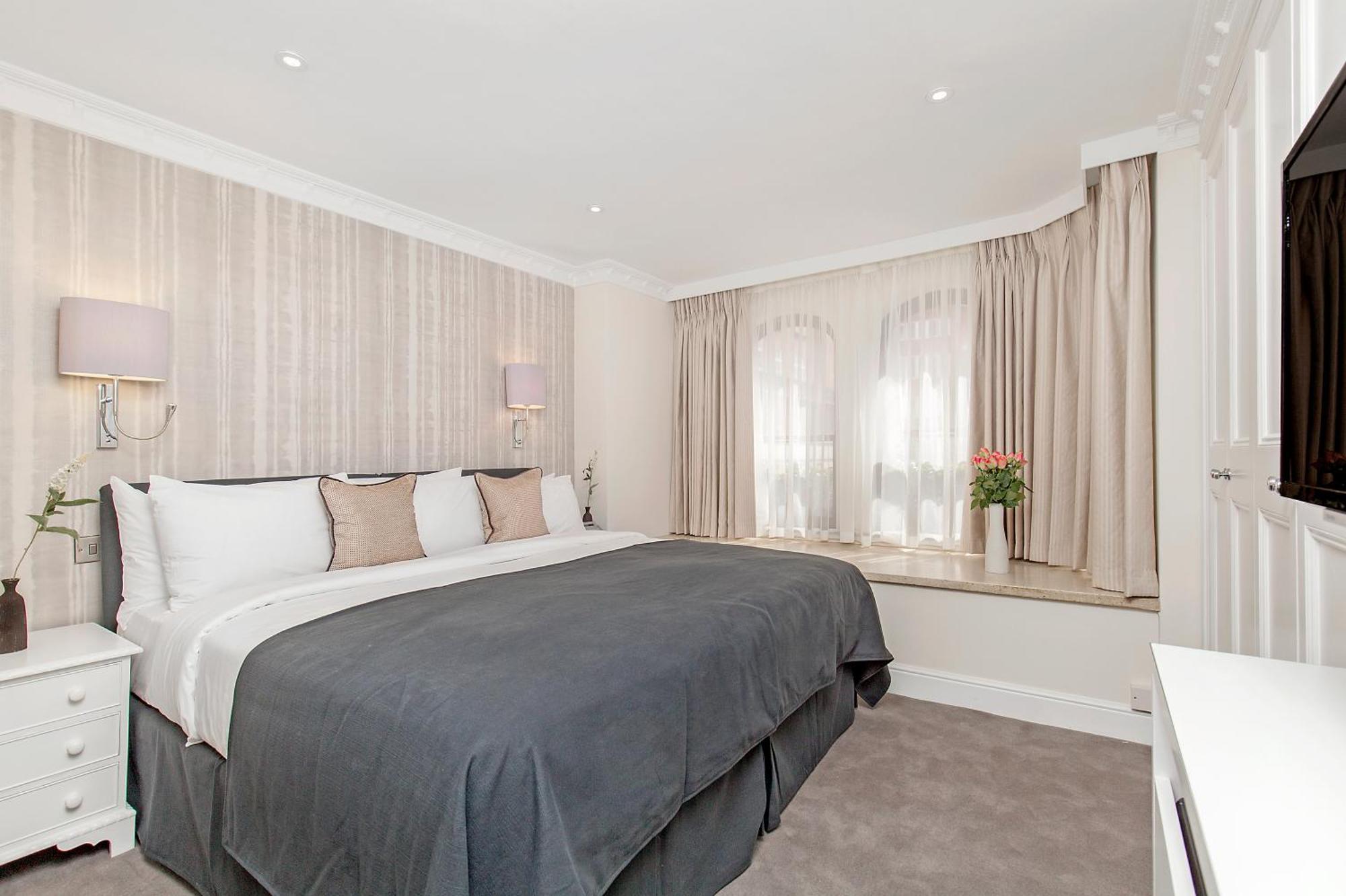 Mayfair House