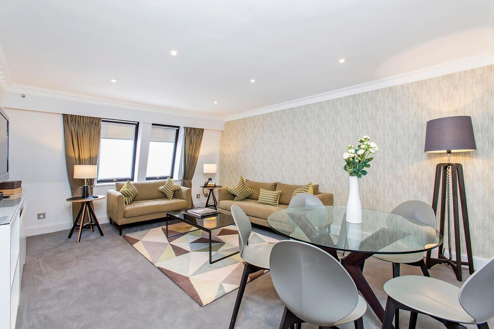 Mayfair House Apartahotel 5*