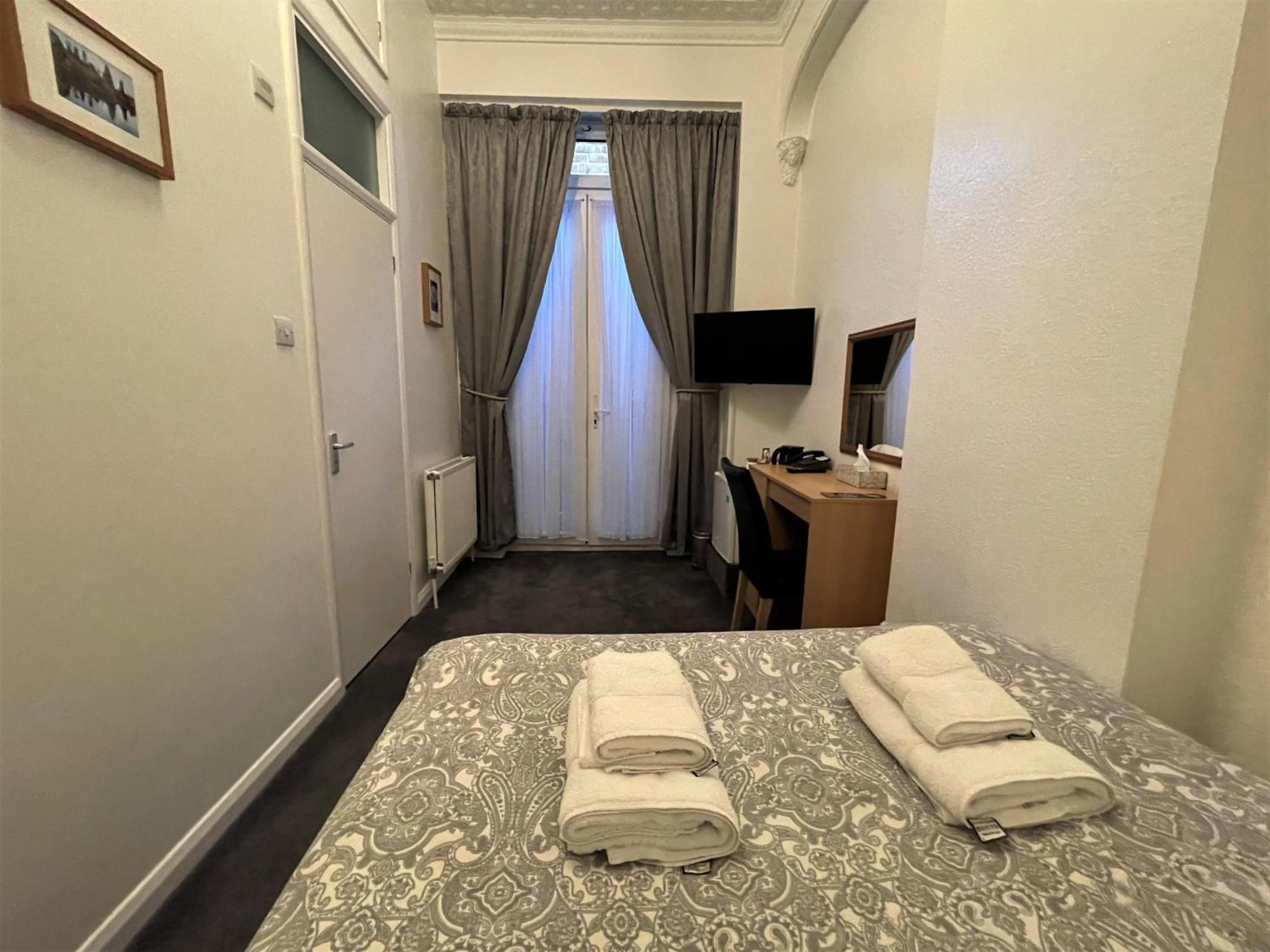 The Gateway Hotel 3*