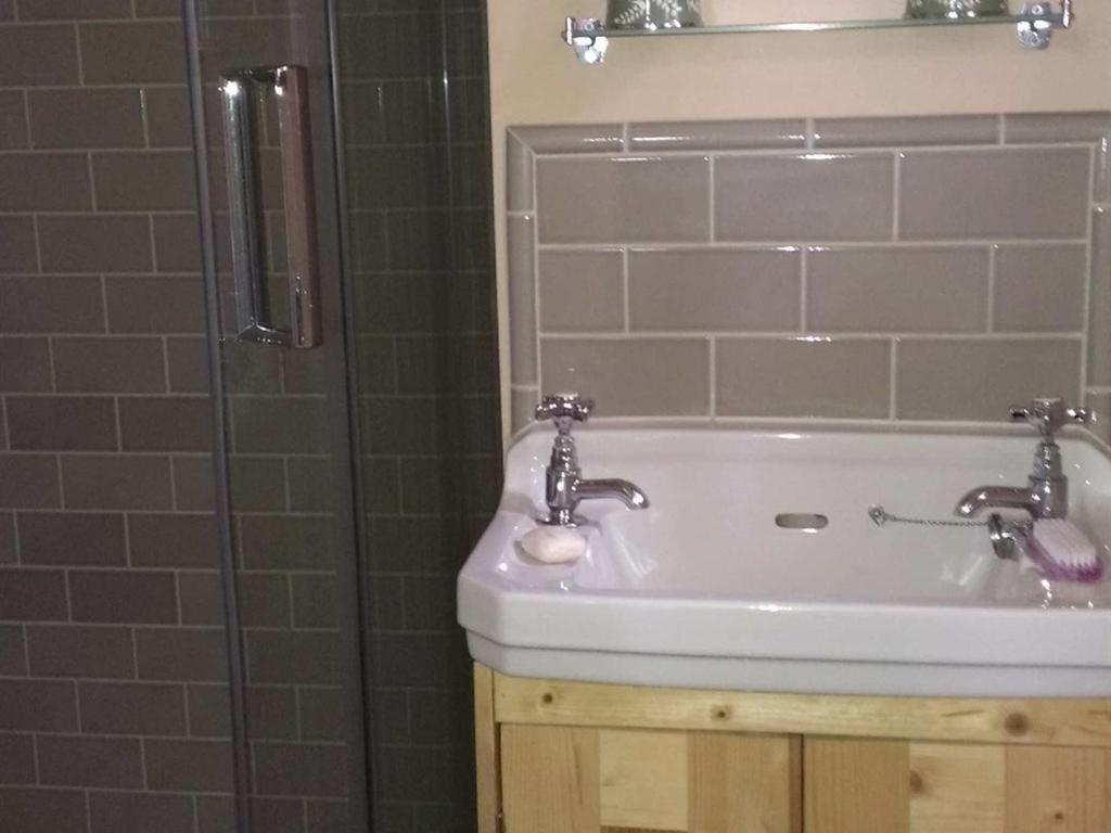 Iolanthe Bed & Breakfast London