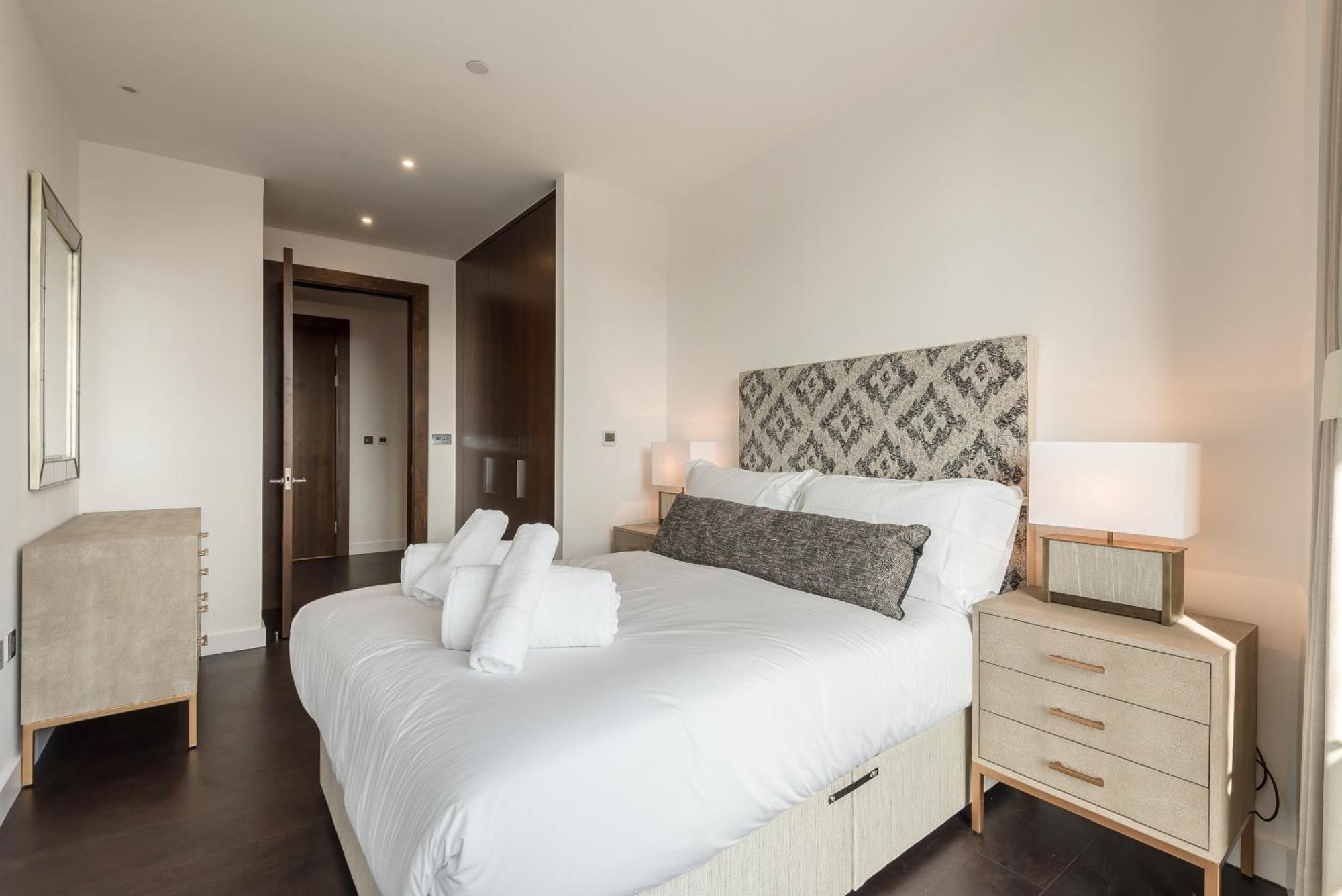 Thornes House Apartment