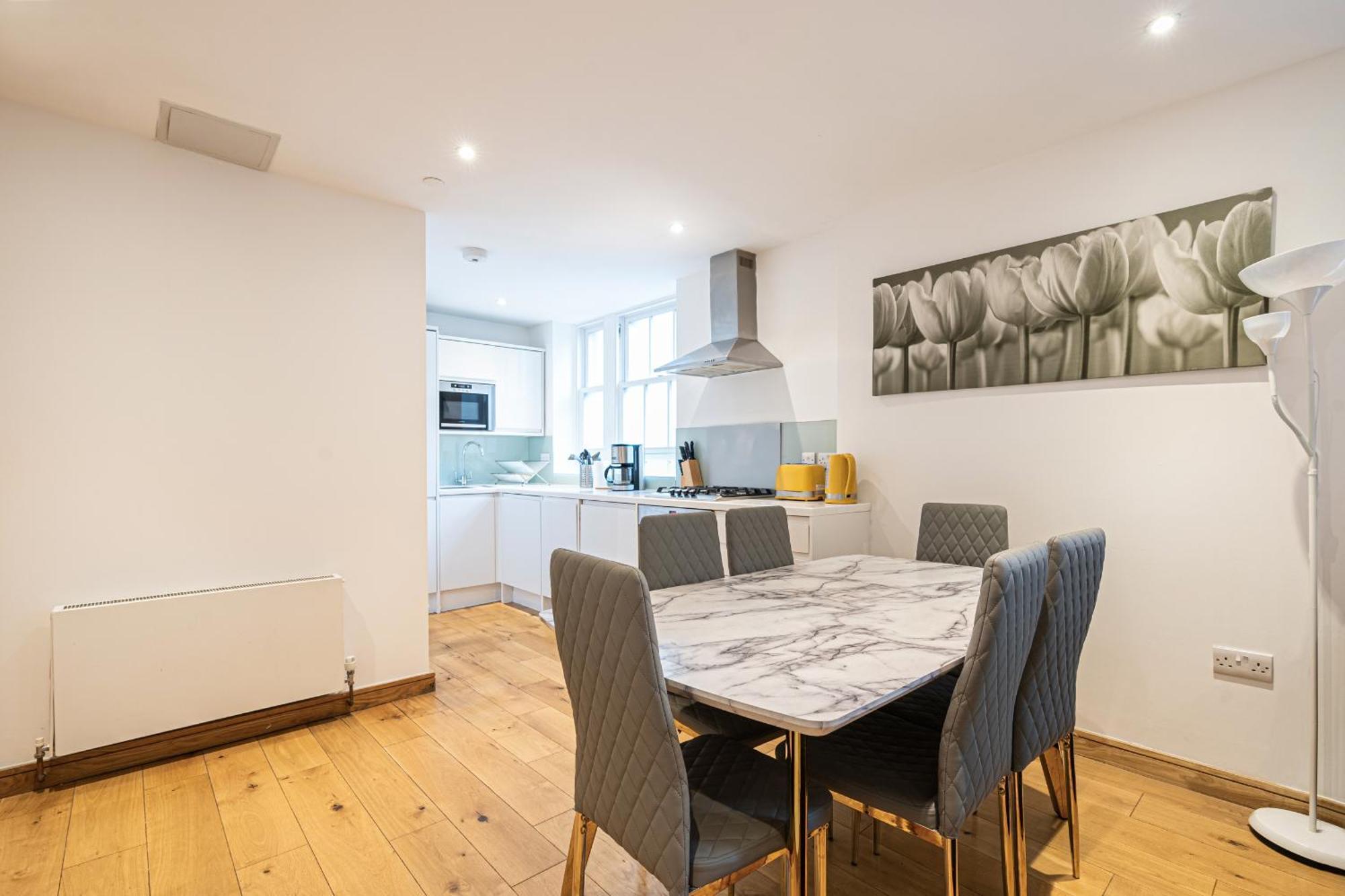 Marylebone Apartment *
