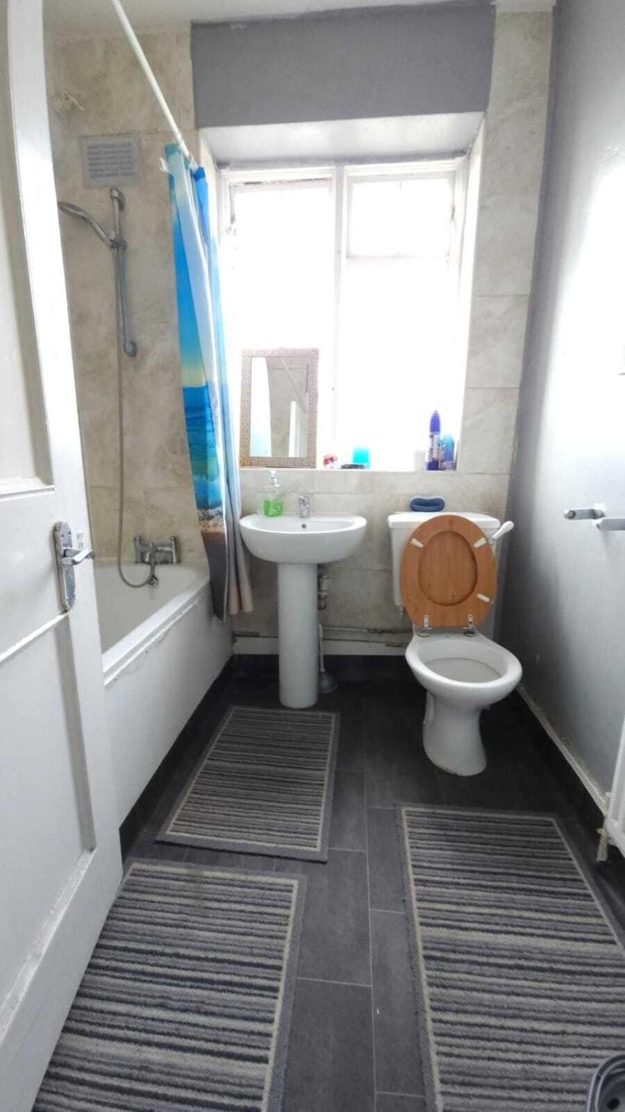 Apartment Edgware Station London