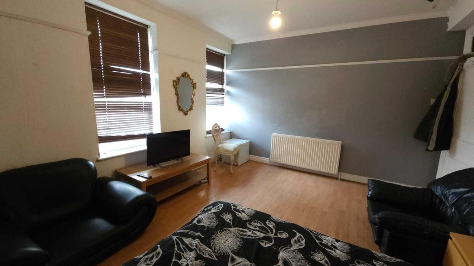 Apartment Edgware Station *