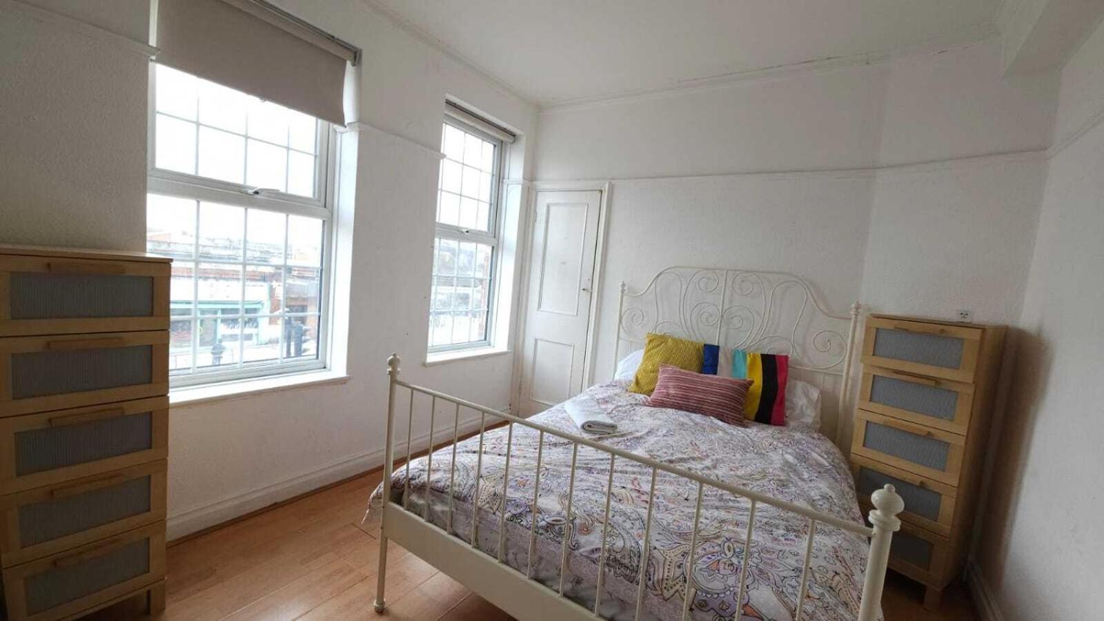 Apartment Edgware Station