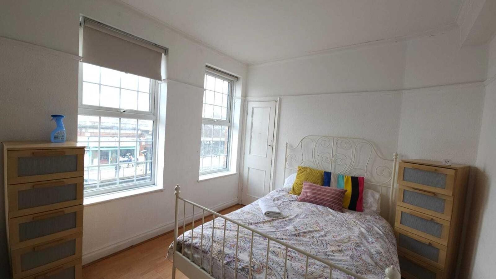 Edgware Station Apartment London