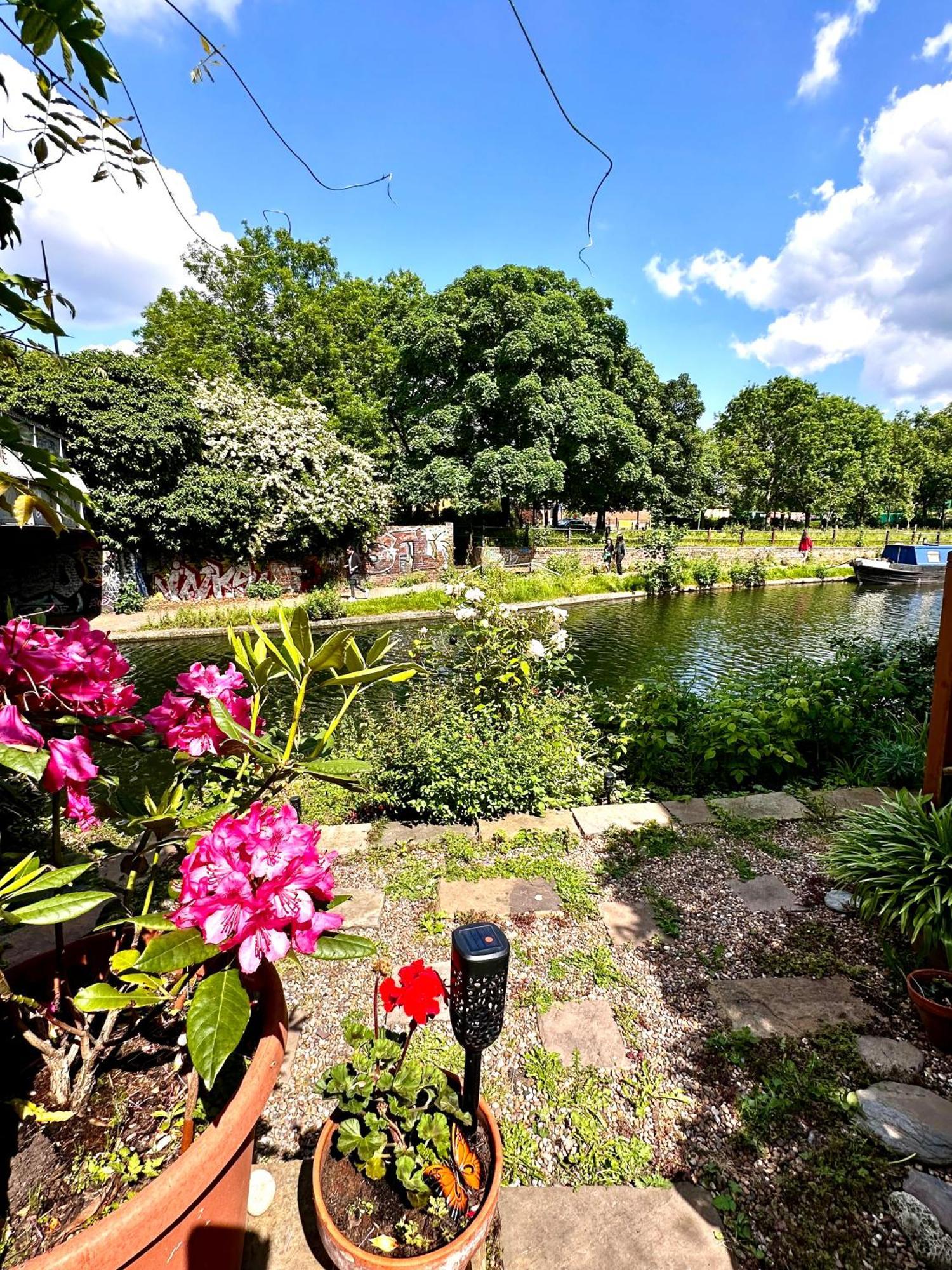 Apartment Amazing Location - Of London- 2 Bedroom Stunning Canal View House With Private Garden,parking & Balcony London