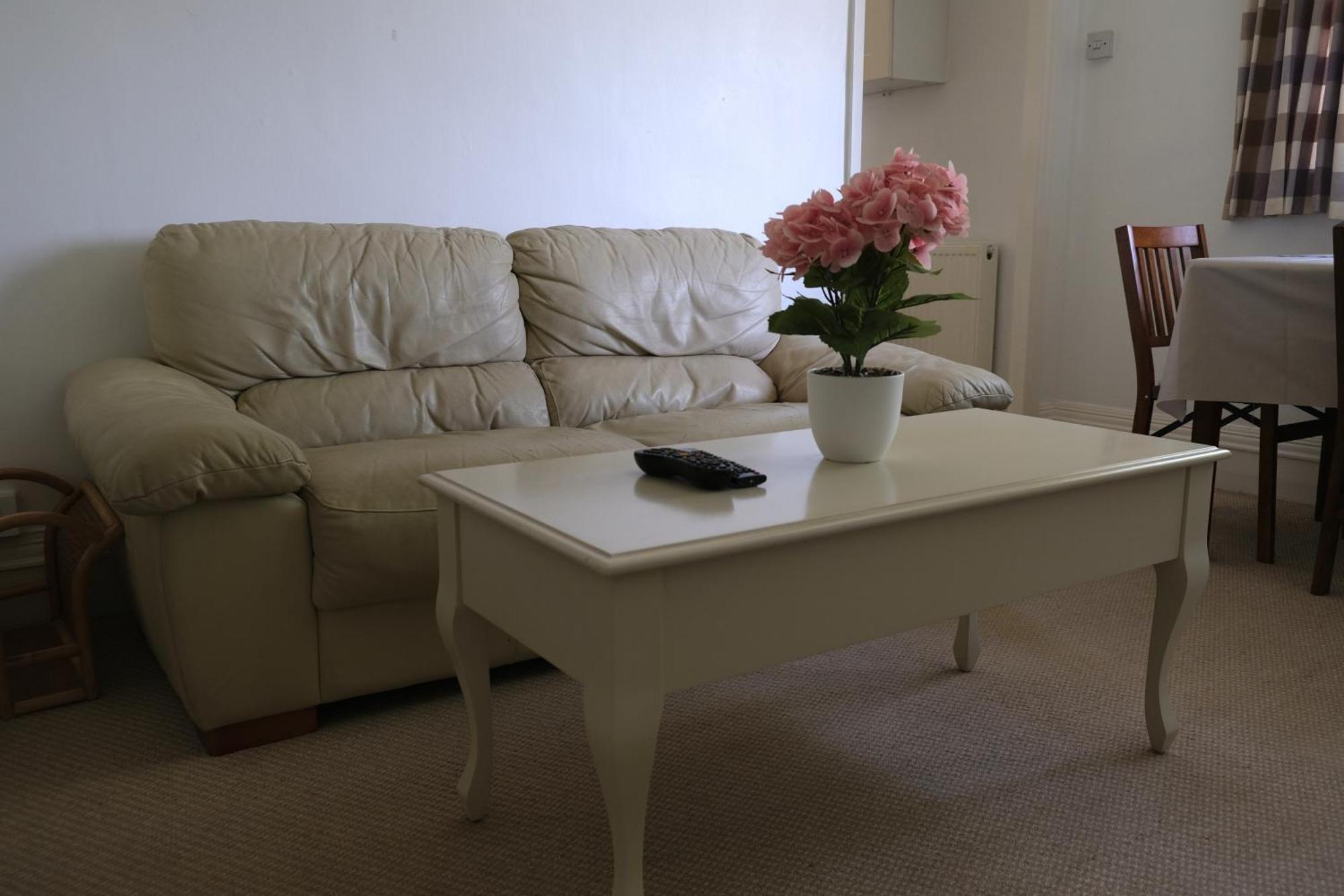 Apartment Lynton Road *