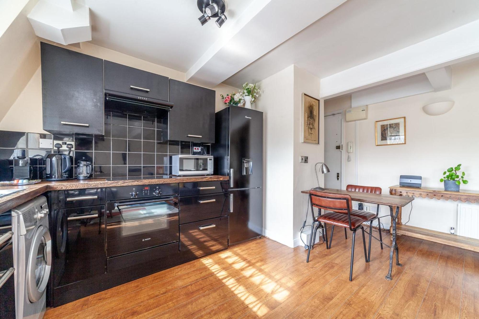 Stylish And Sleek Kensington London