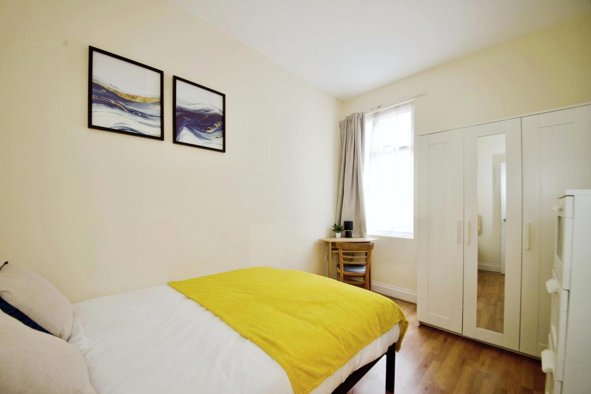 The Garden House Near Tottenham Stadium Alexandra Palace Finsbury P London