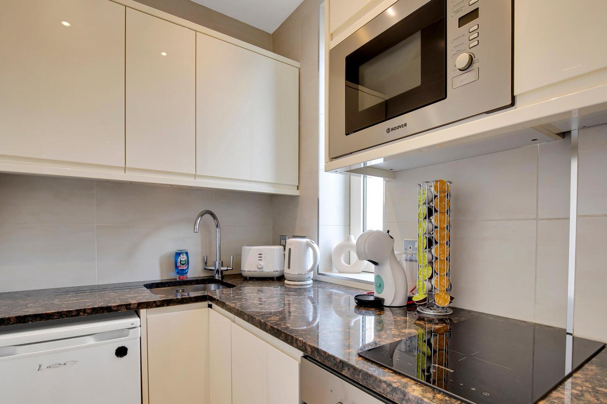 Apartment Chelsea Cloisters Studio By Eagle *