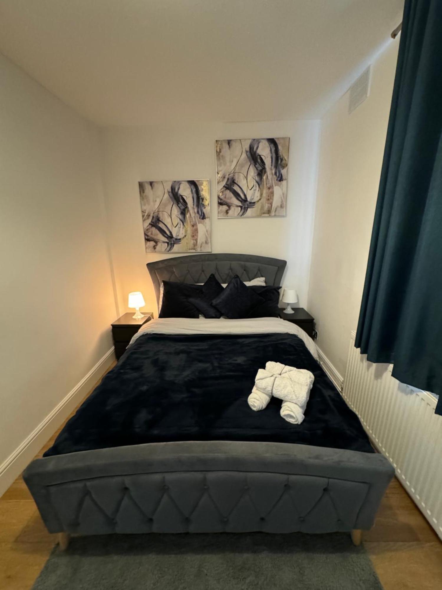 Manor Court Apartment