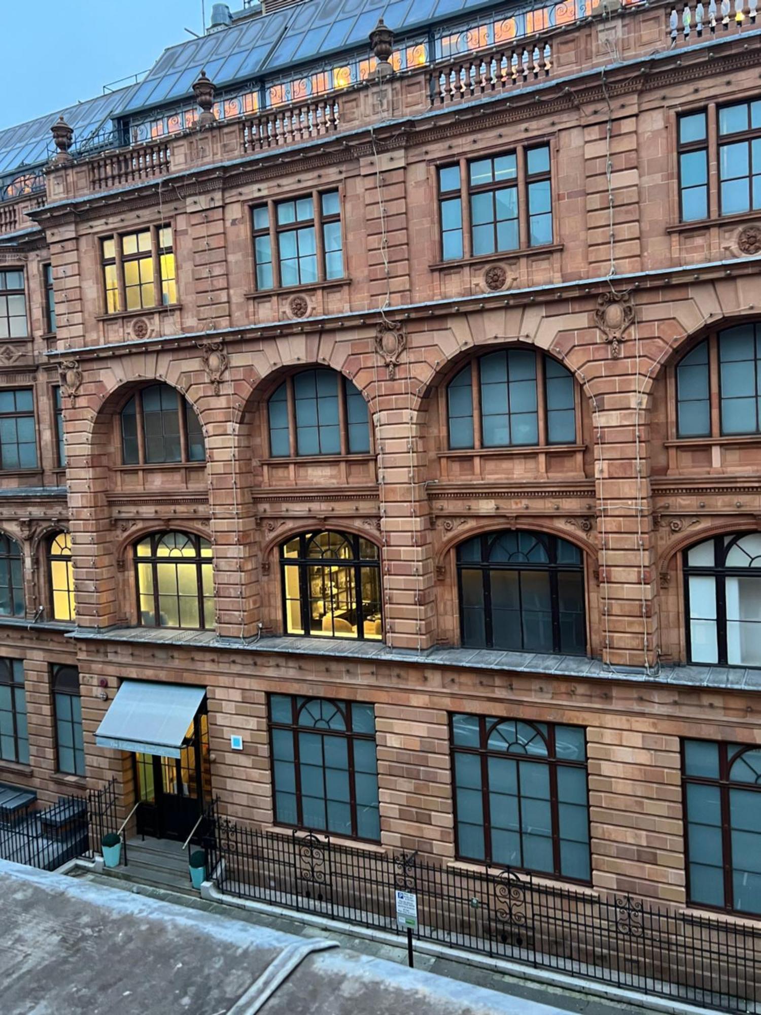 Hans Road Apartment
