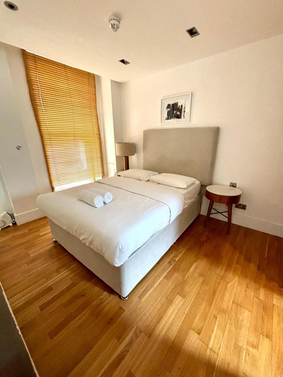 Apartment 1 Bedroom In Piccadilly Circus St Cov1 London