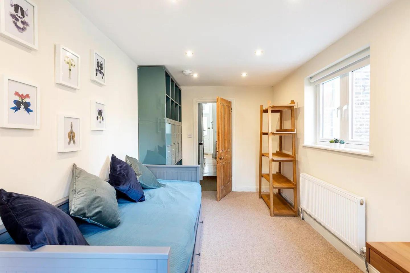 Pass The Keys Spacious Camberwell House 30min Bus Ferienhaus