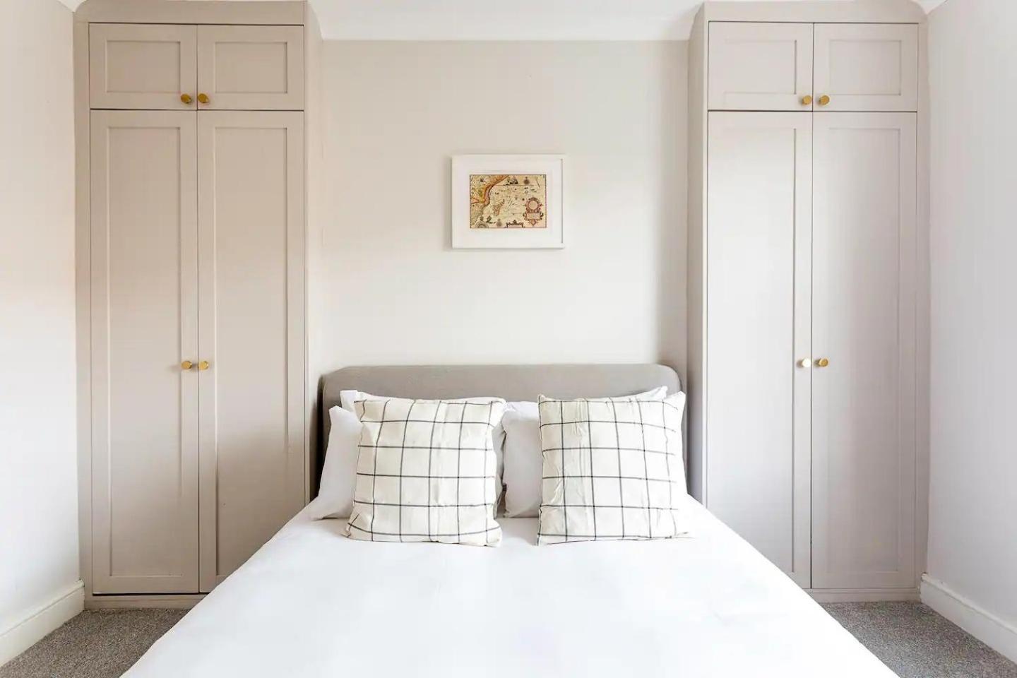 Pass The Keys Spacious Camberwell House 30min Bus