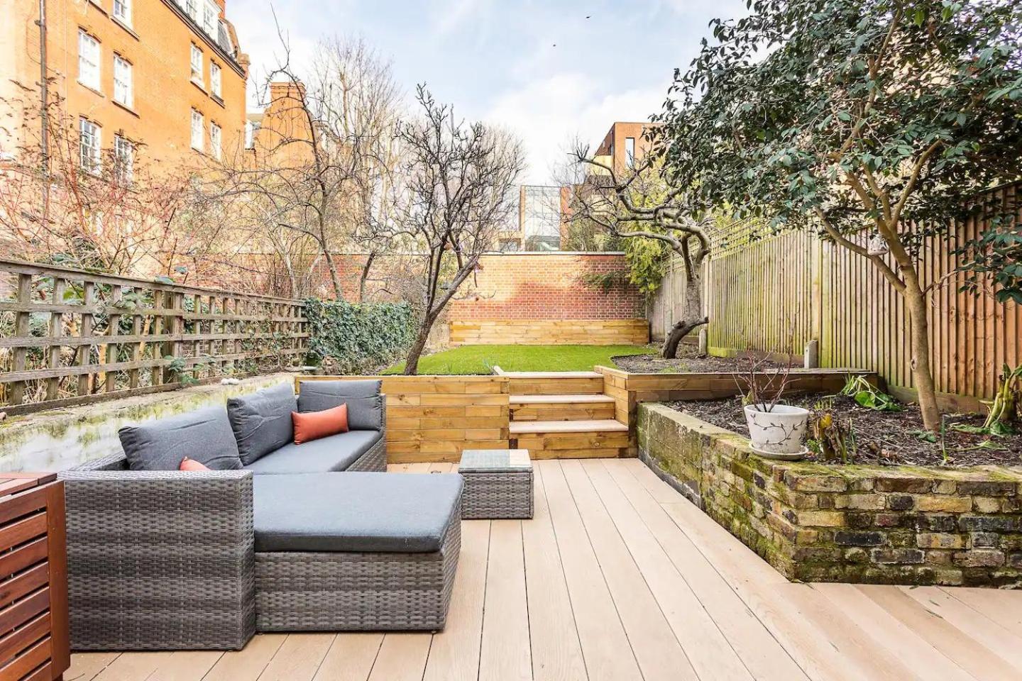 Ferienhaus Pass The Keys Spacious Camberwell House 30min Bus London