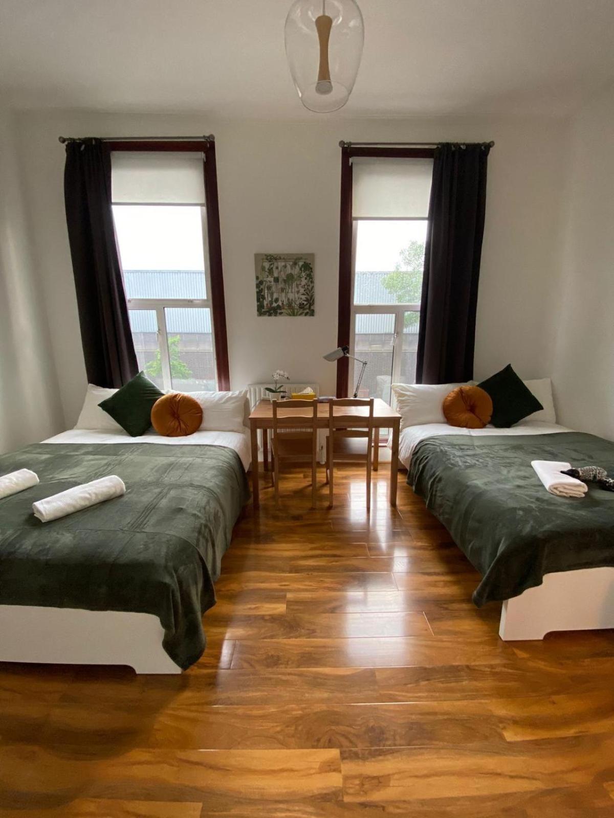 Comfy Private Bedrooms Across The Euston Station Pensión Londres