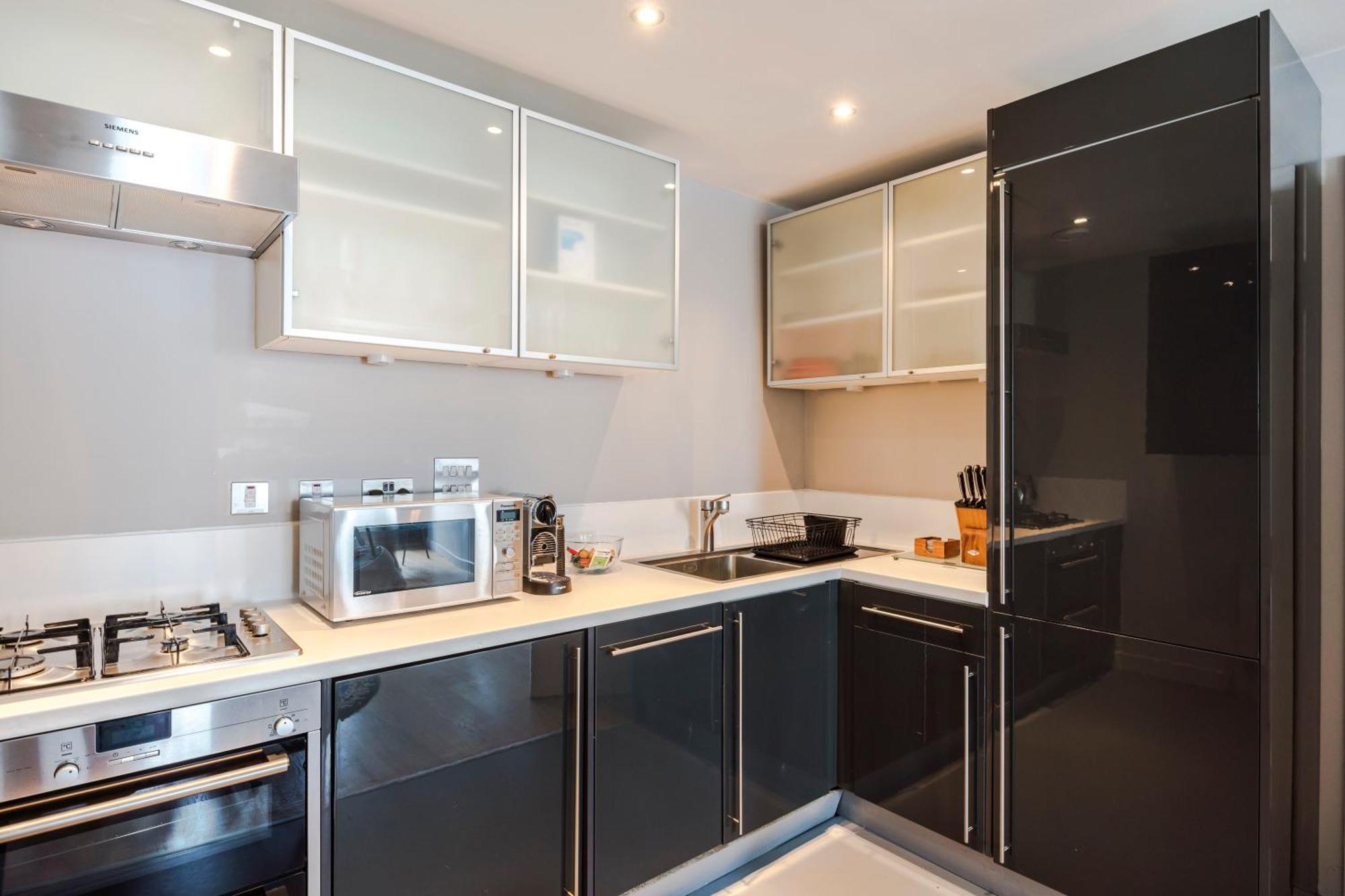 Apartment Immaculate 2-bed In Prime