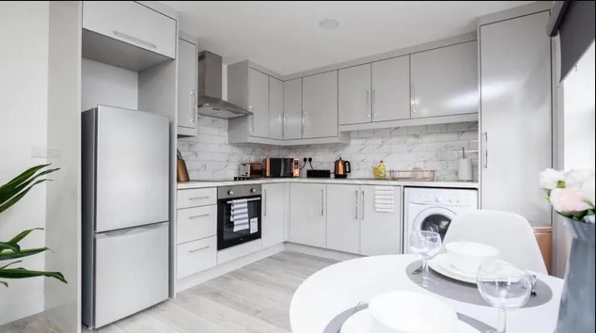 Spacious 1 Bed Flat With View Apartment London