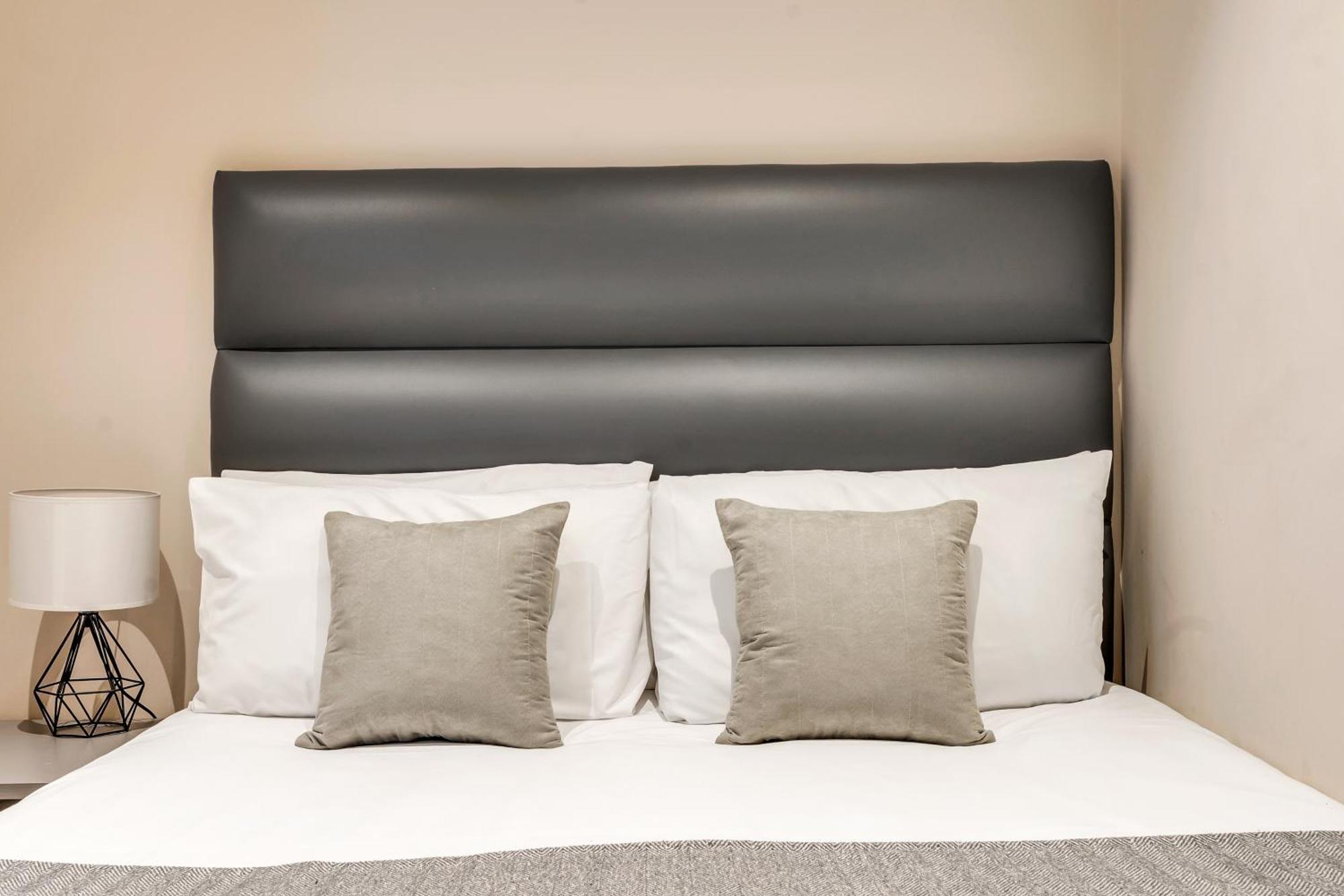 Redcliffe Gardens Apartment