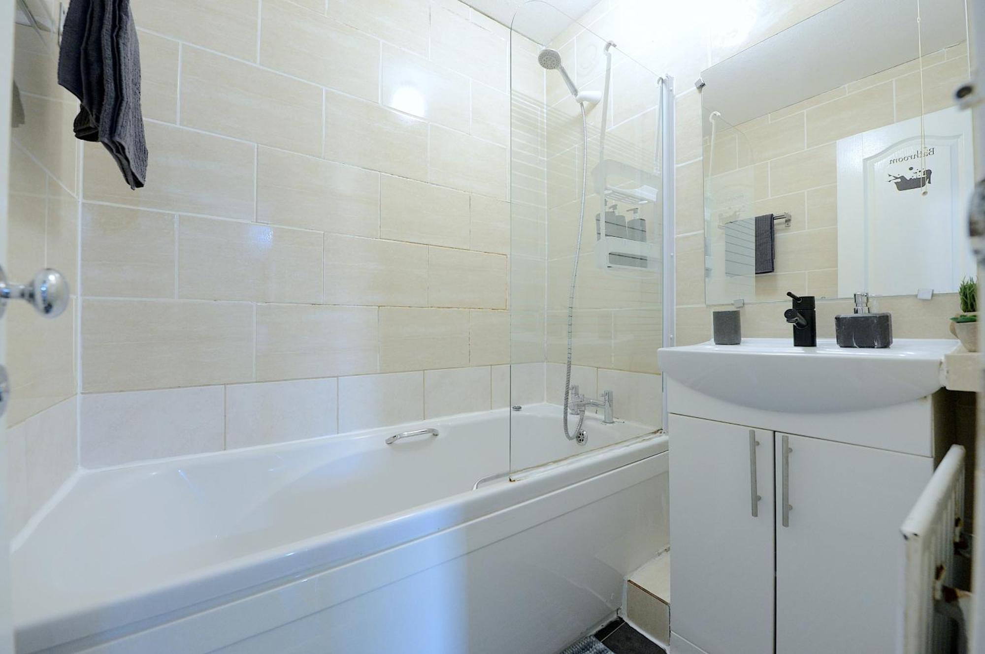 3 Bedroom Flat In - Regents Park / Baker St Londen