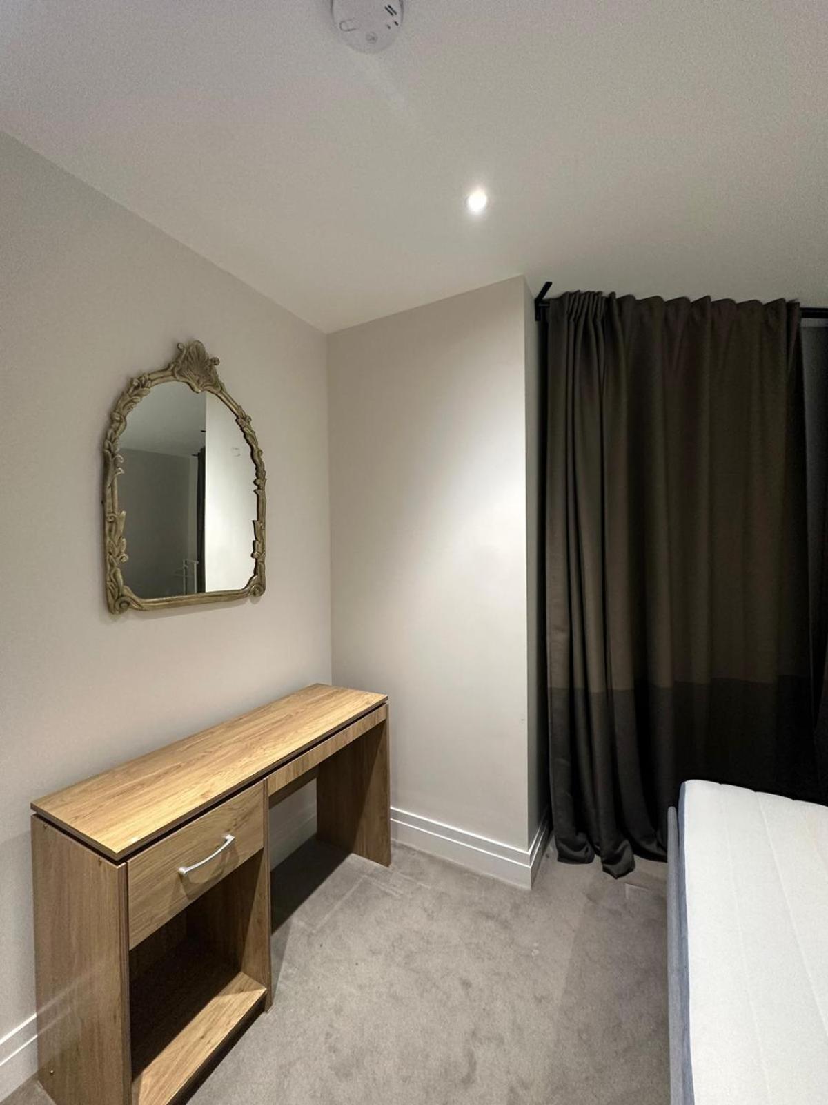 1 Bed Flat In Vauxhall Next To Battersea Apartment