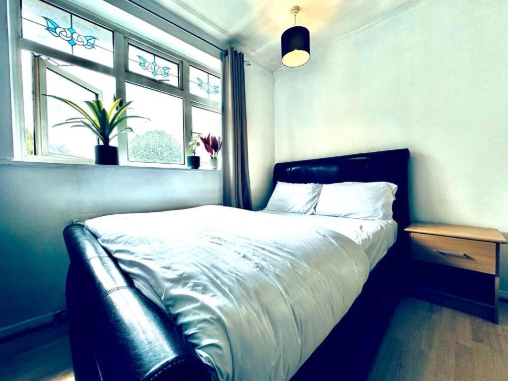 Whitechapel Lindley House R2 Londen