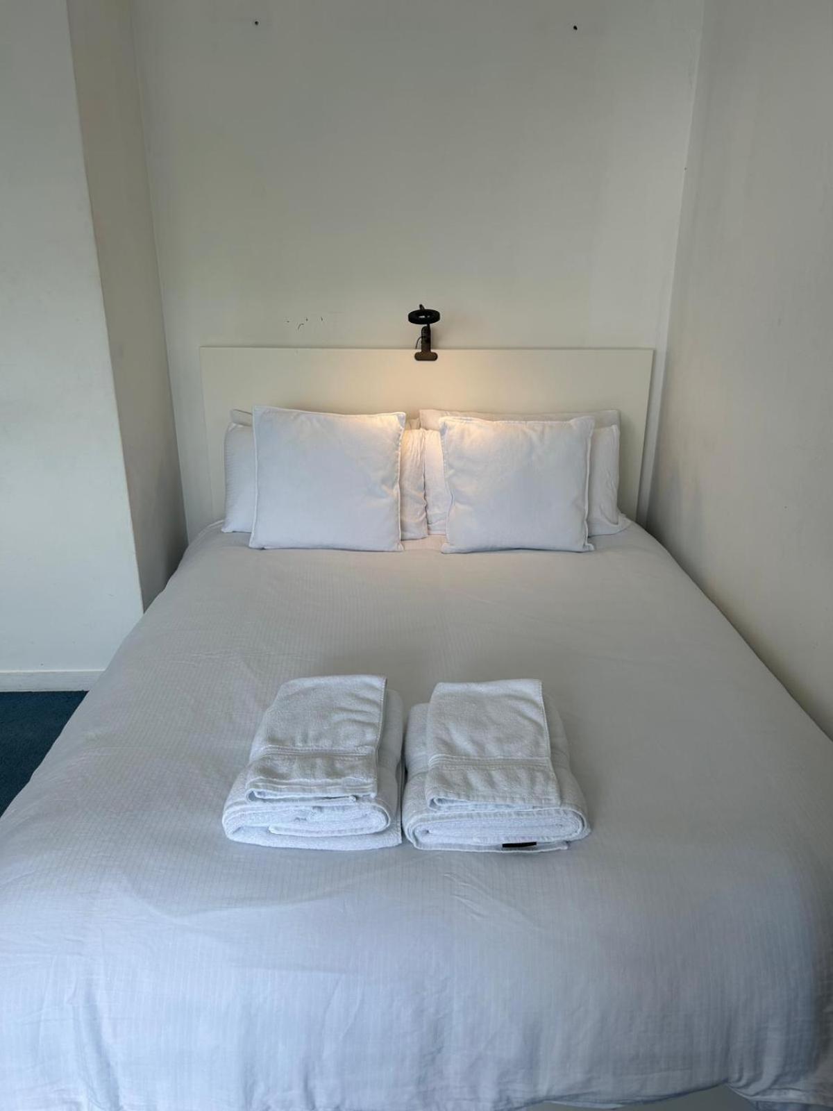 Hermitage Accomodation * London