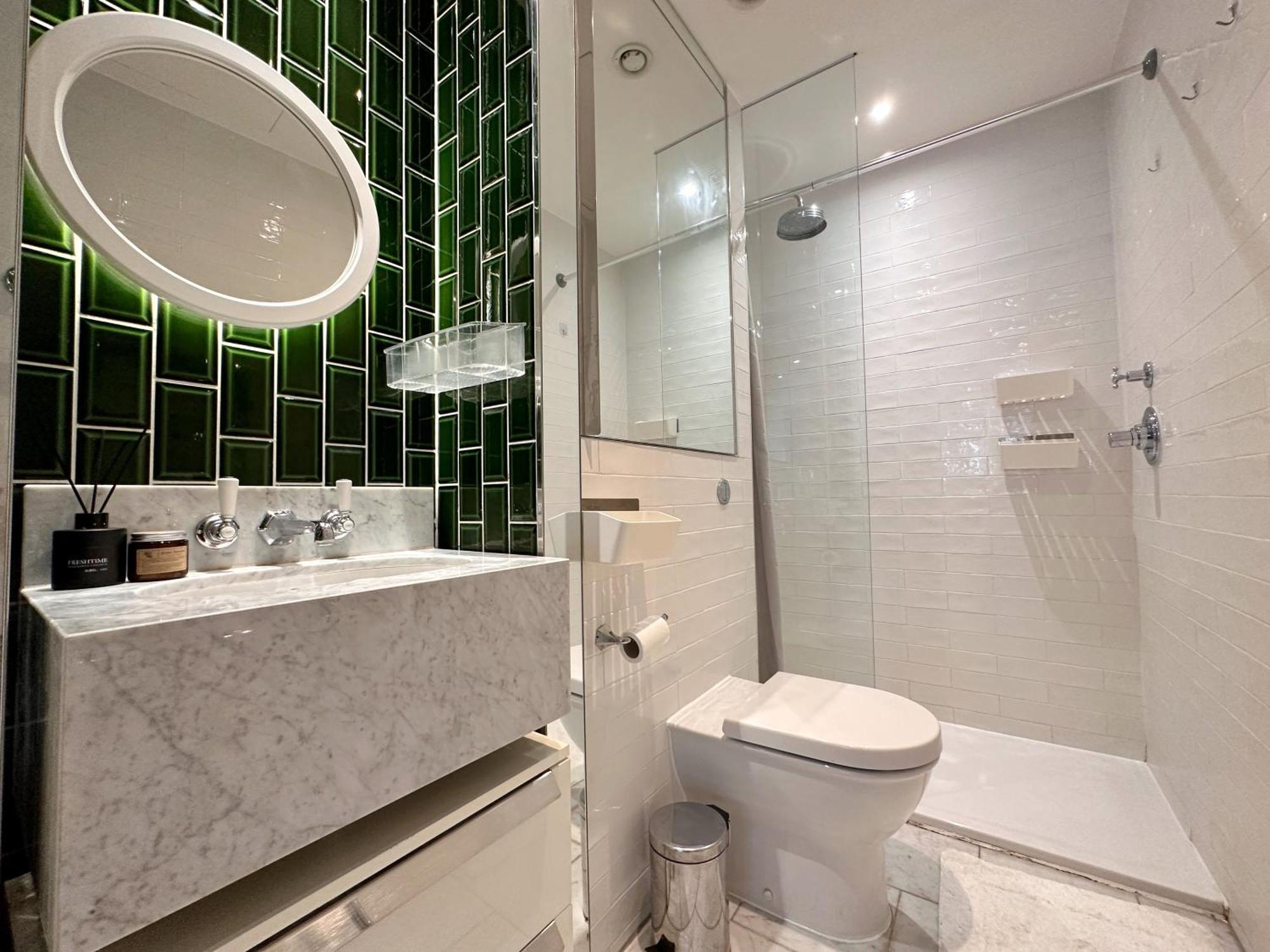Apartment Luxury 2bed 2bath In Nine Elms In Modern Development London