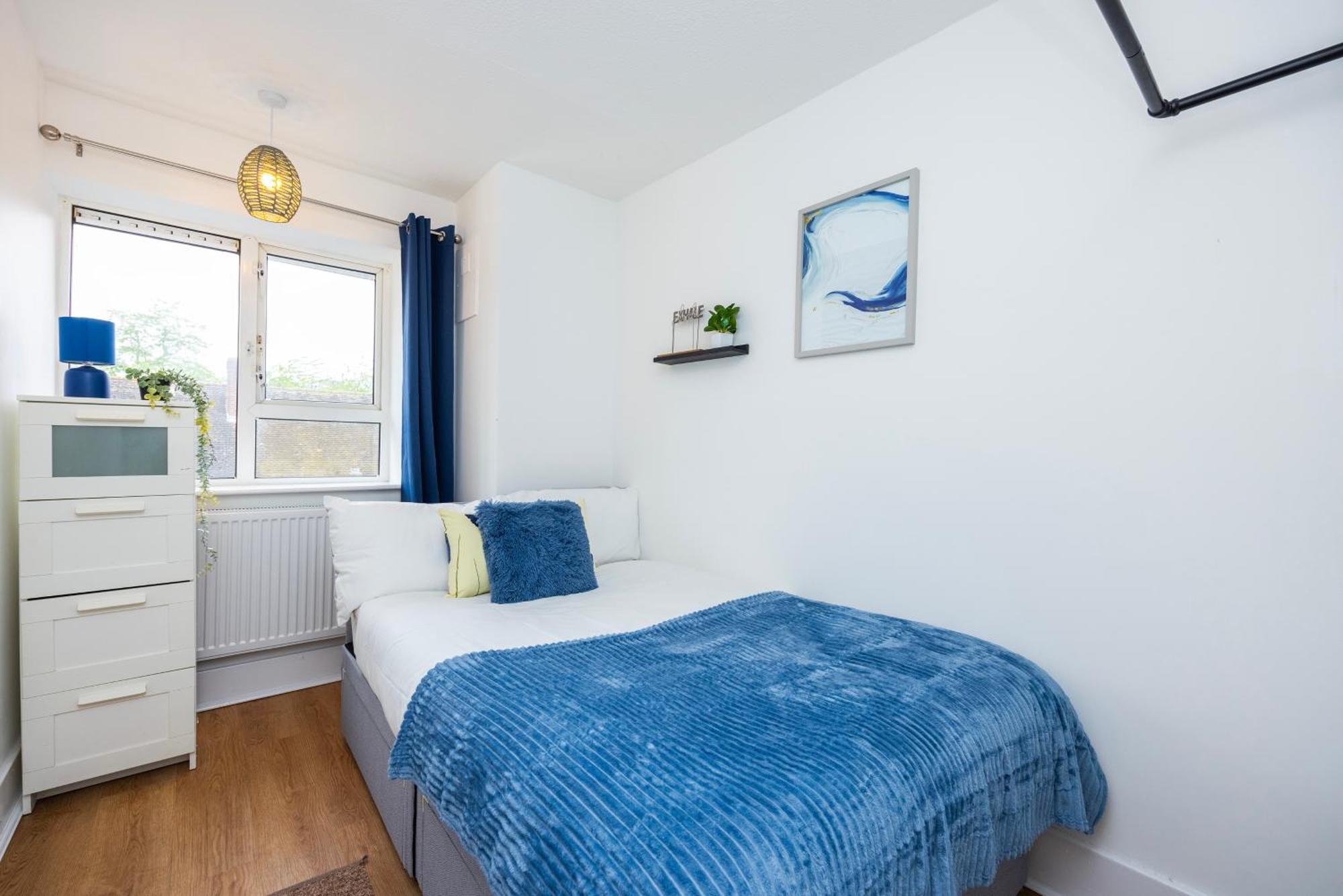 Appartement Excel O2 Stunning Large 3 Bedroom With Balcony