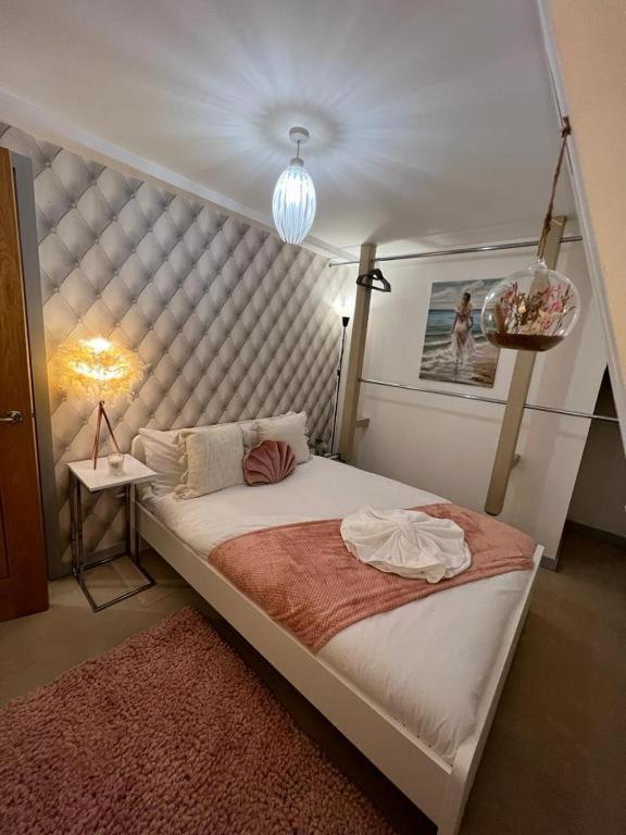 Two Bedroom In Fulham London