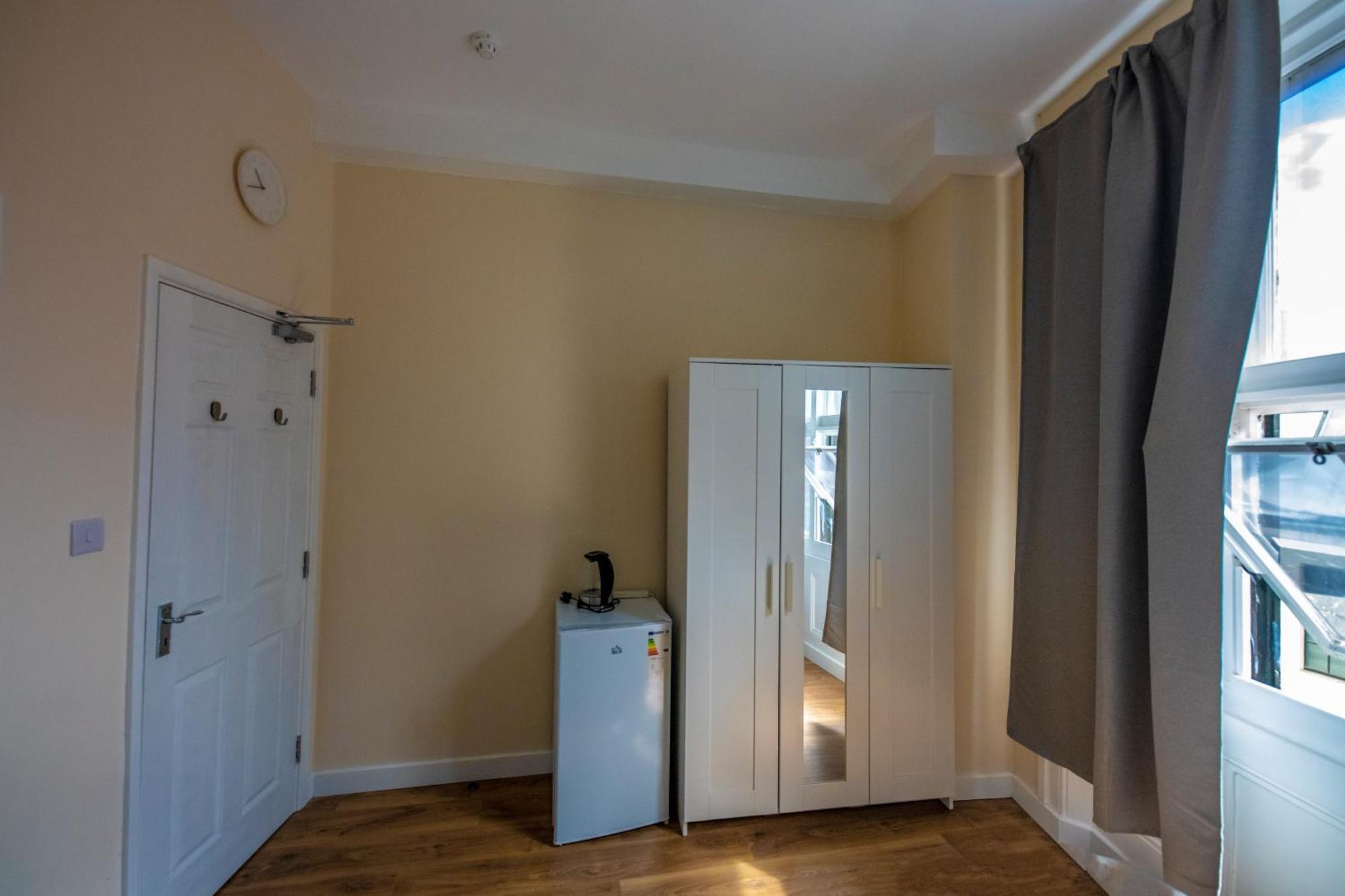 Apartment Quality Point Piccadilly *