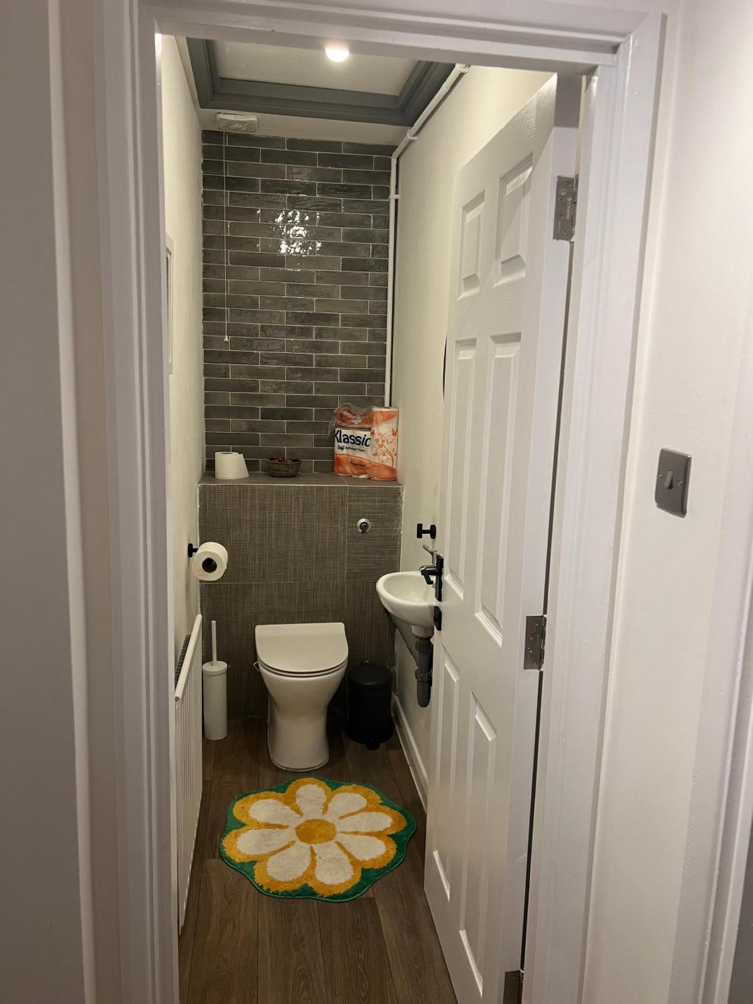 Stylish Warwick Avenue Escape Near Little Venice Appartement Londen