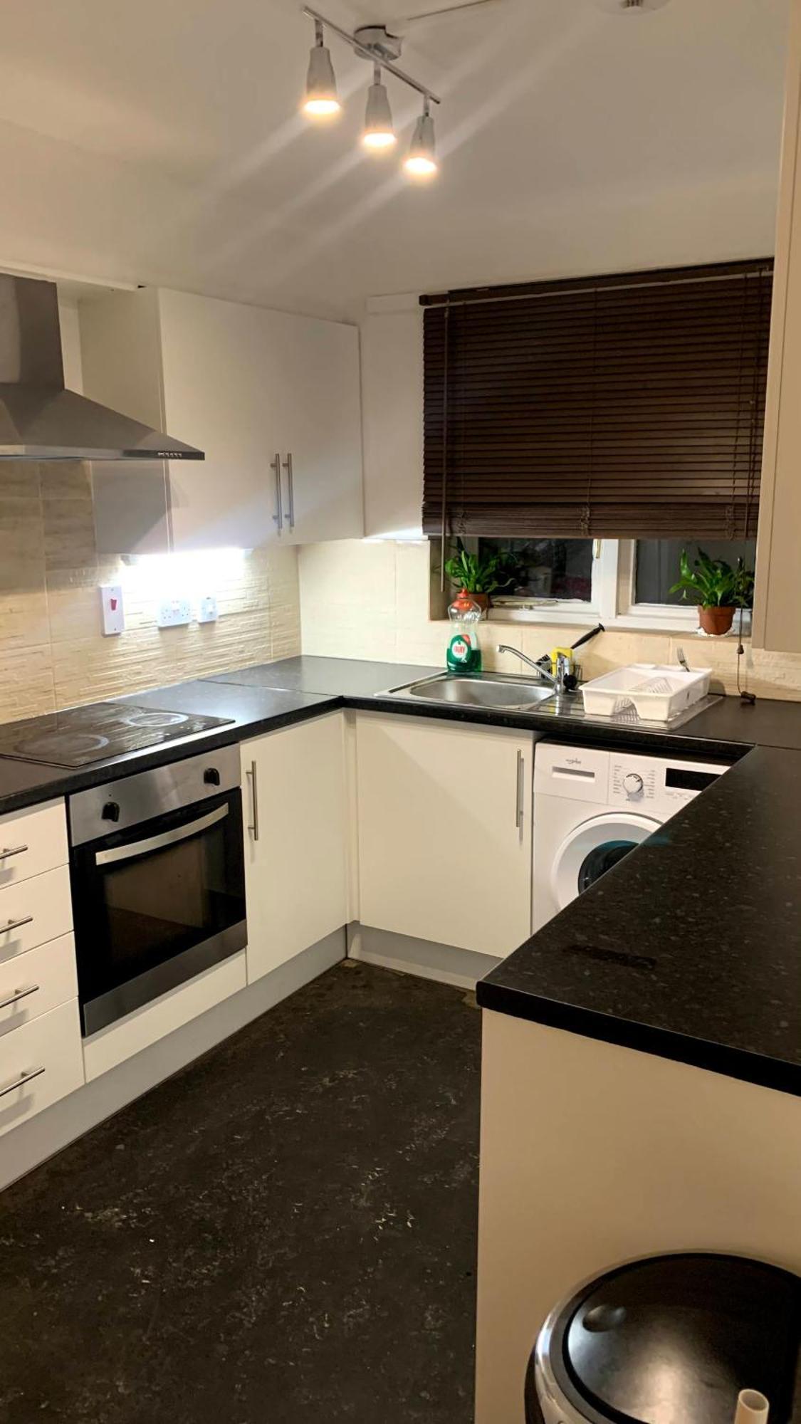 Lovely & Spacious Flat-deptford Creekside London