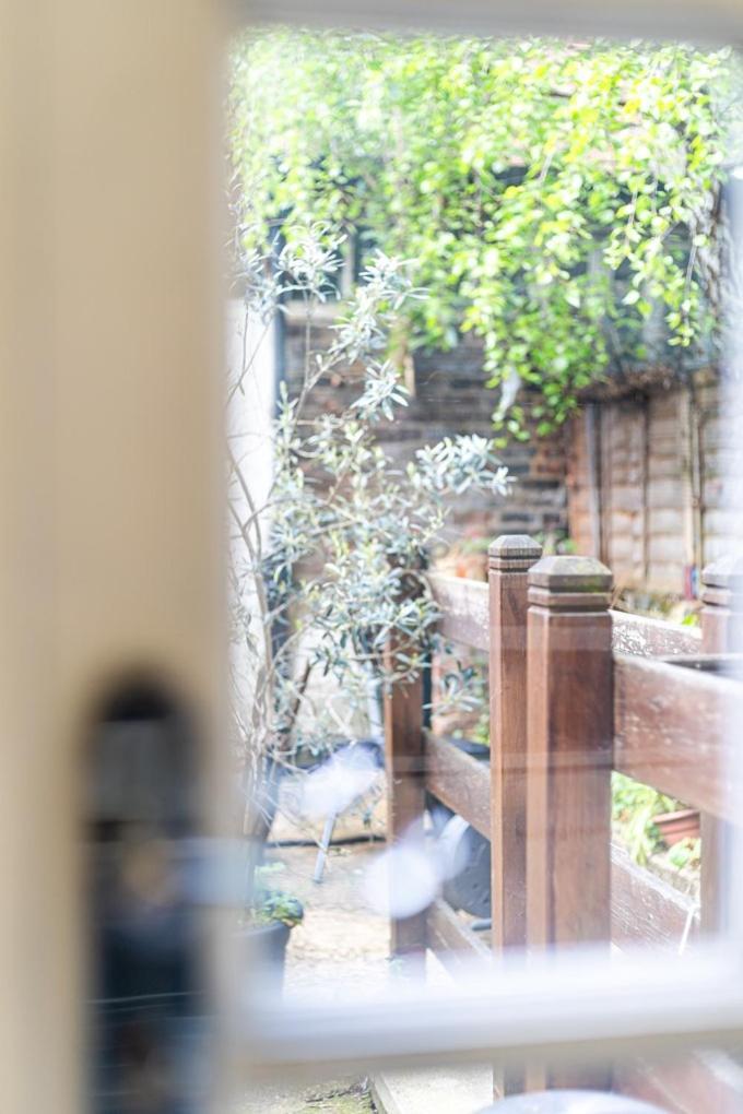 Islington Hideout London