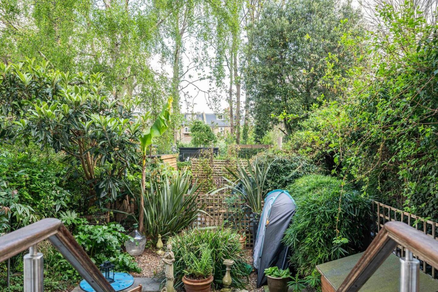 Spacious 20min To Bridge Pass The Keys Apartment London