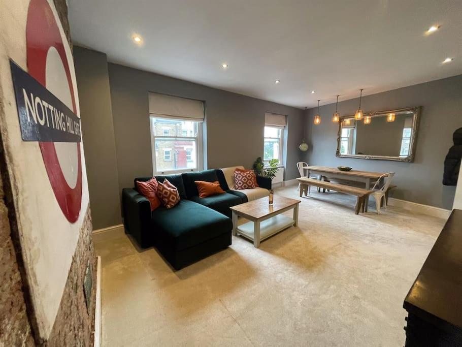 Upscale 3br Duplex Experience The Charm Of Westbourne Grove Apartment *