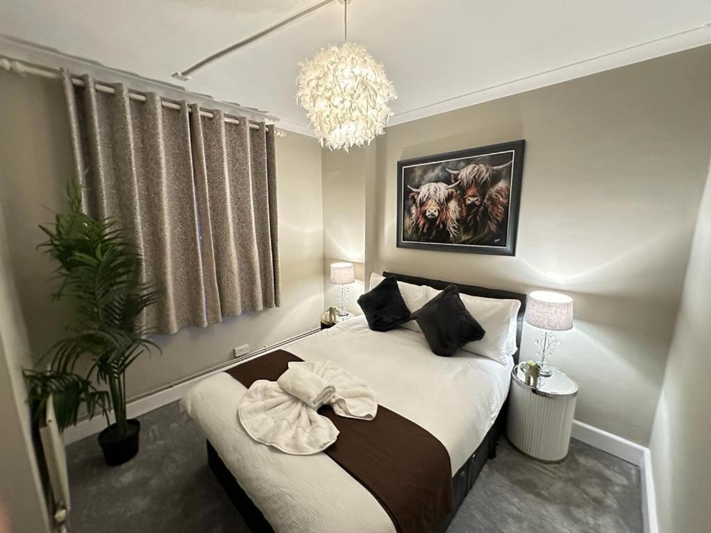 Central Three Bedroom *