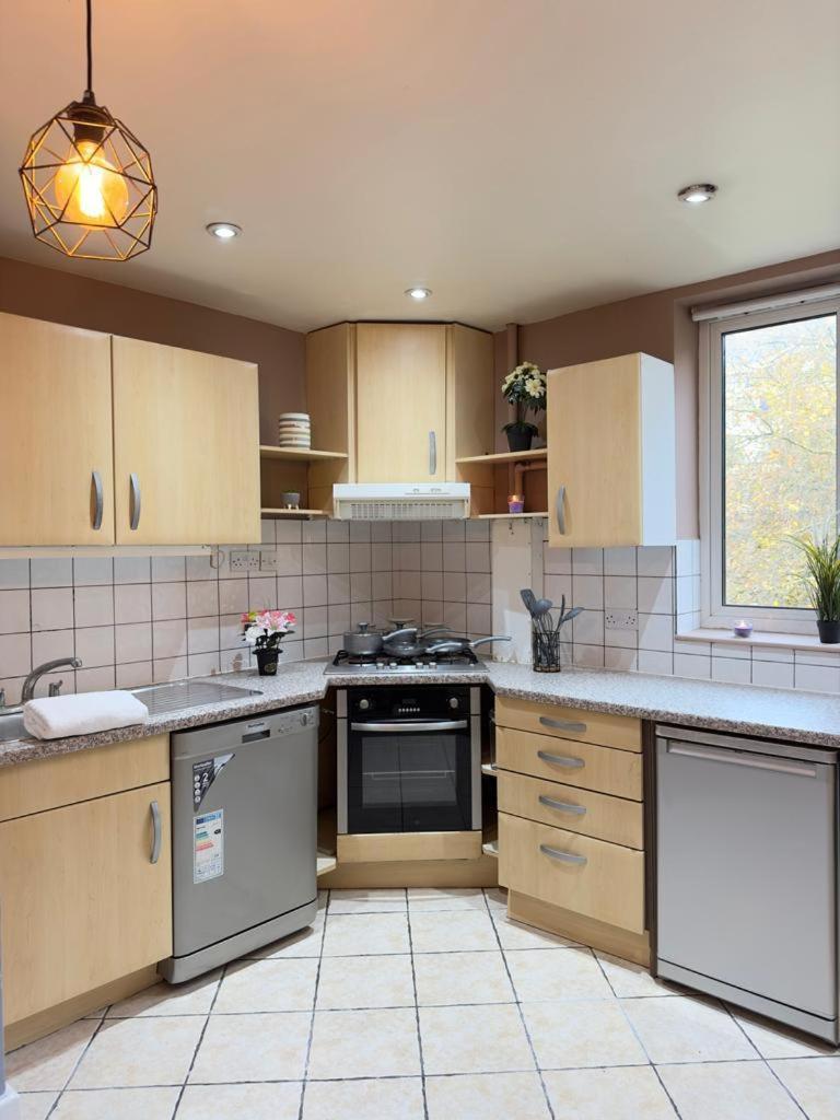 Central Three Bedroom * London