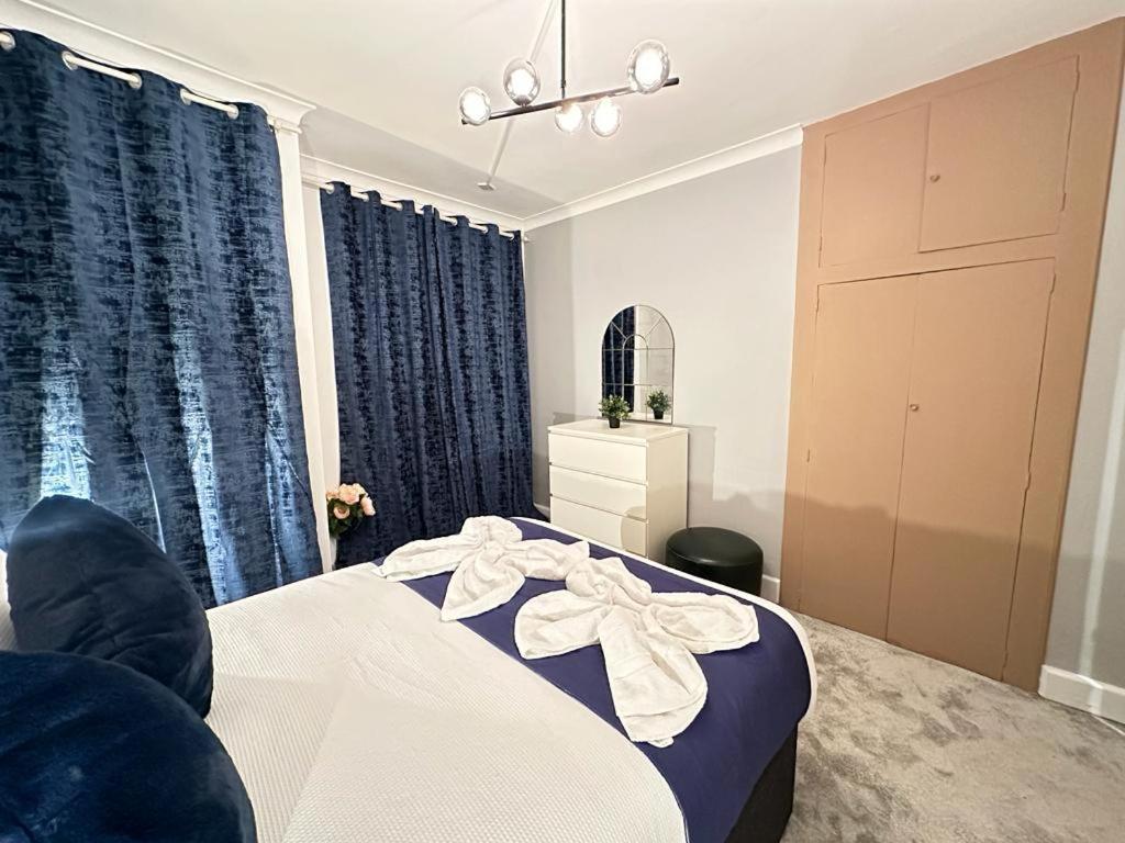 Central Three Bedroom London
