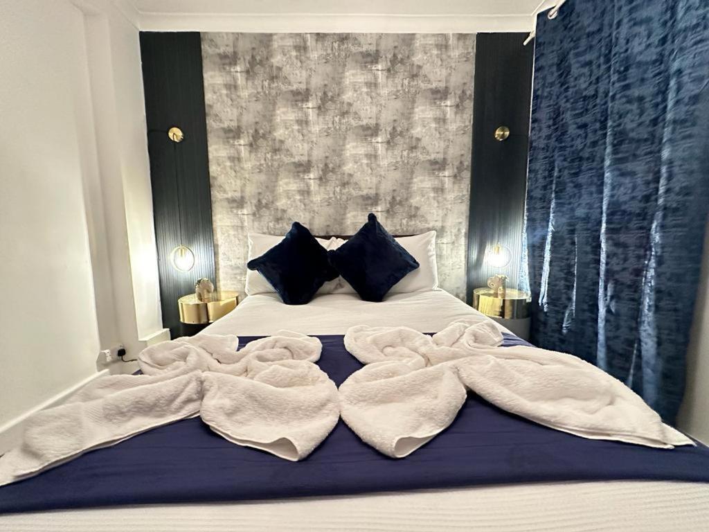 Central Three Bedroom Apartment