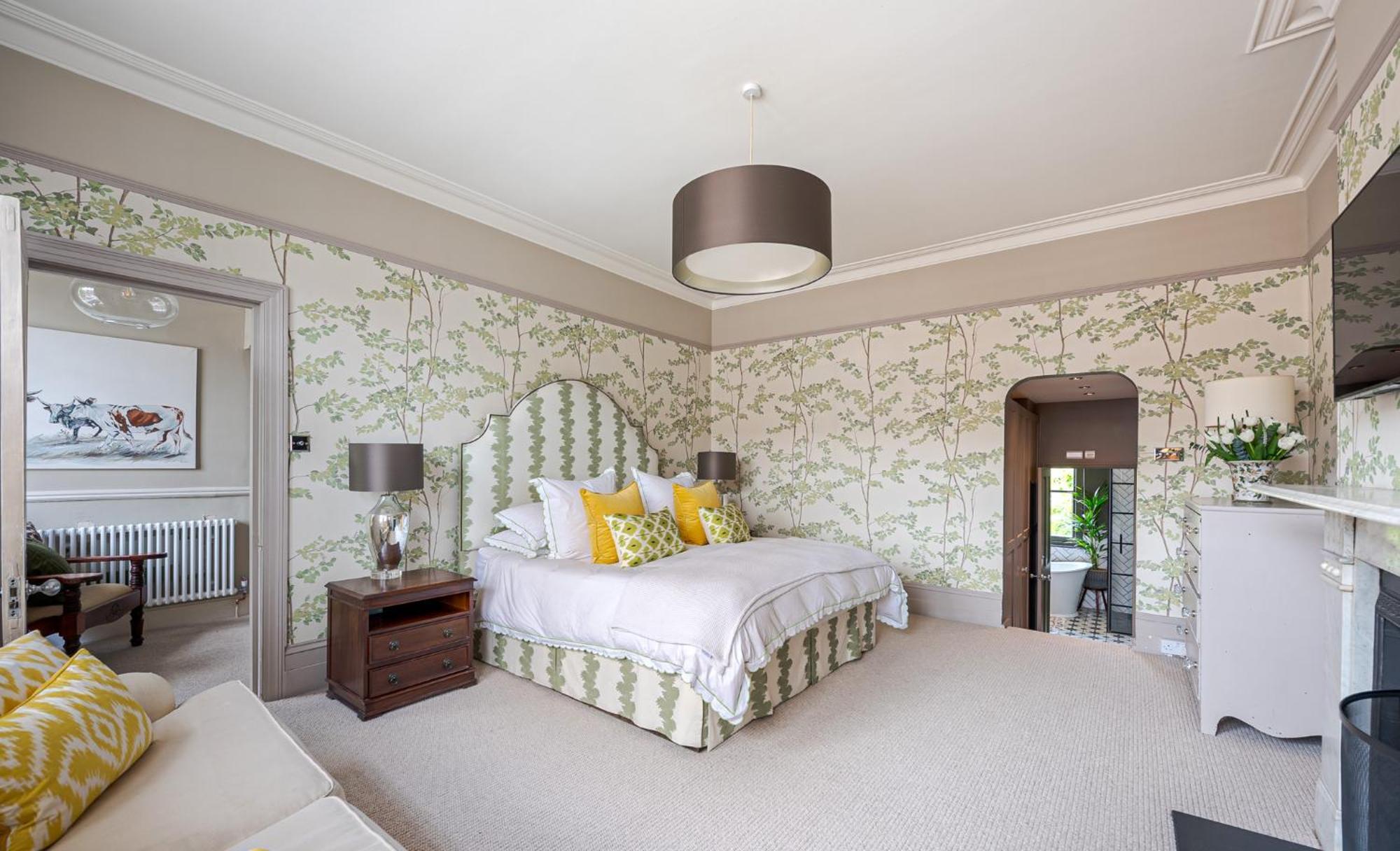Heaver House - Stunning, Large 5br Nr Tube And Tooting Common *