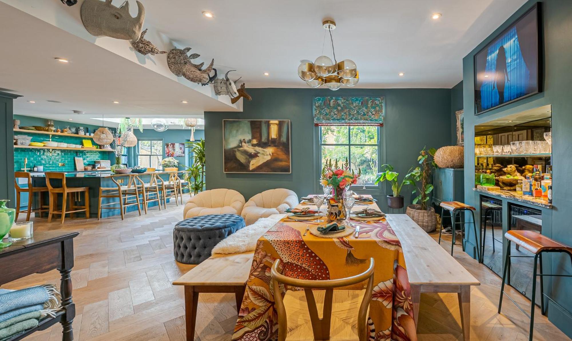 Heaver House - Stunning, Large 5br Nr Tube And Tooting Common Villa London