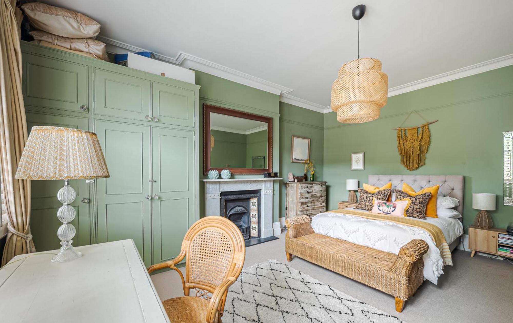 Heaver House - Stunning, Large 5br Nr Tube And Tooting Common Villa