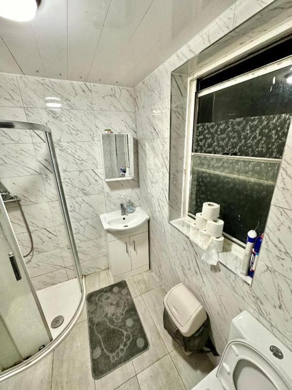Gasthuis Whitechapel Lindley House R2 *