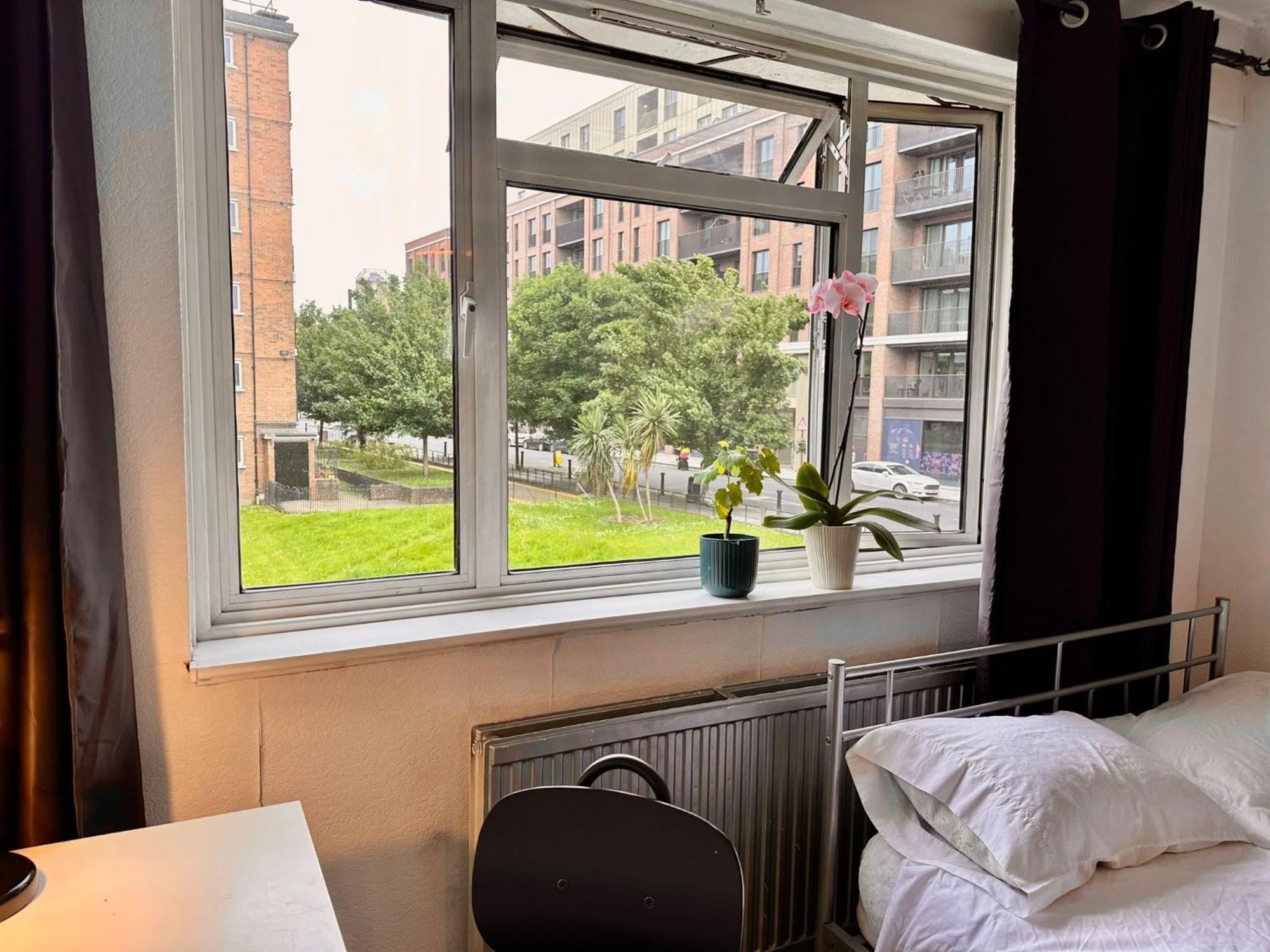 Whitechapel Lindley House R2 Gasthuis *